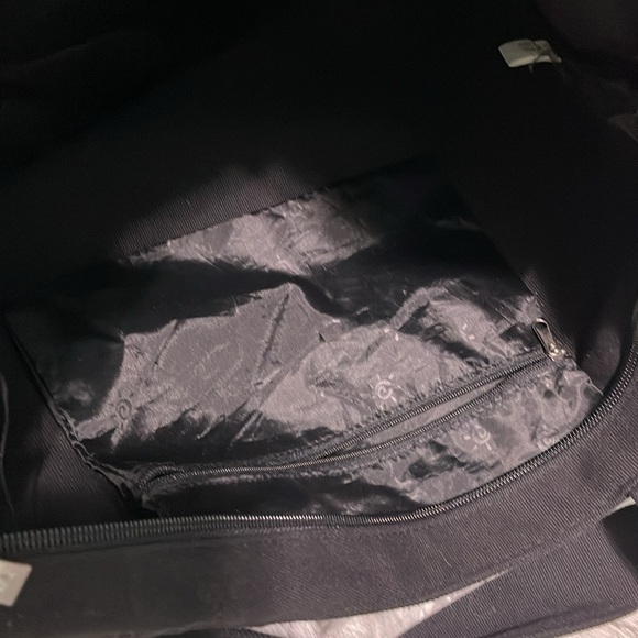 Las Vegas Kiss Foil Graphic Cotton Canvas Tote Bag Black - Picture 9 of 11